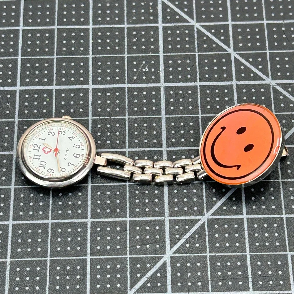 Smiley Face Nurse Lapel Fob Watch Silver Tone Medical Clip‎ On Quartz Analog